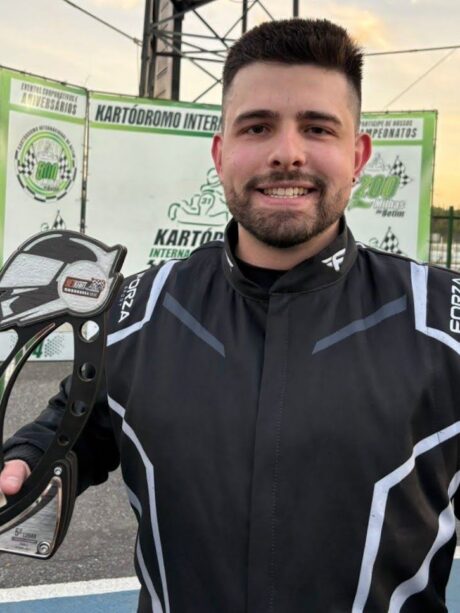 ANDRE FERNANDES LA ROCCA TEIXEIRA